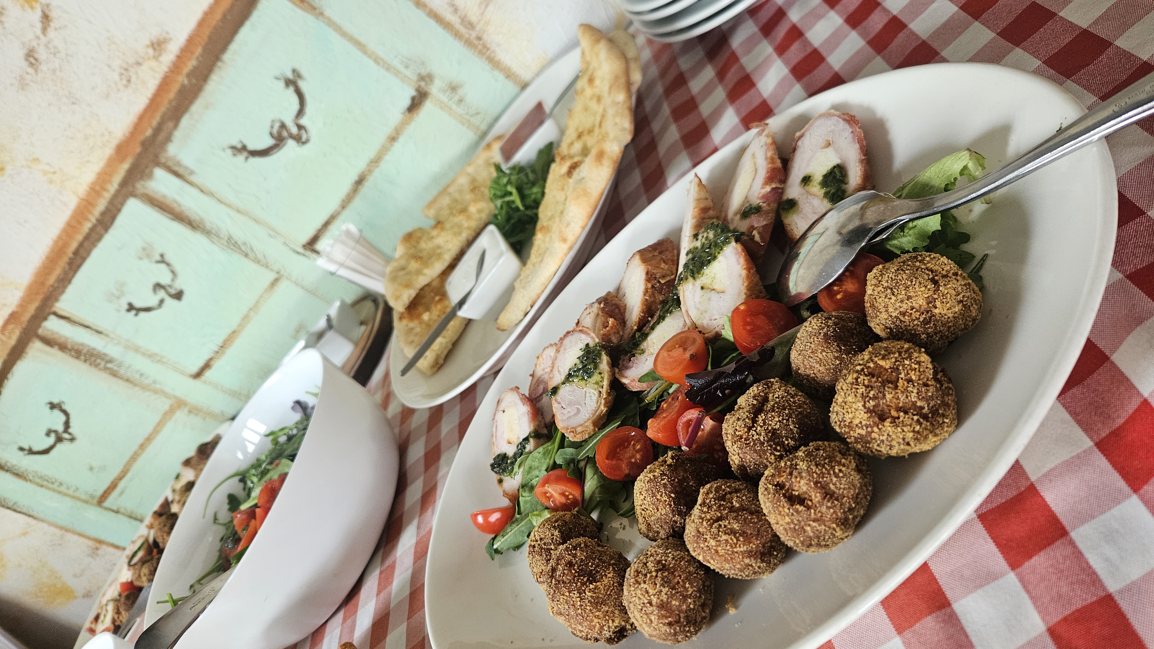 A La Piazza emeleti különterme